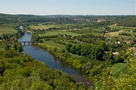 In fact, the word  dordogne  has two different meanings. File Paysage Dordogne Domme Jpg Travel Guide At Wikivoyage