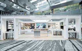 maison christian dior opens its first