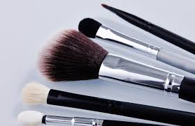 five of the best makeup brushes and