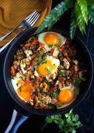 one pan breakfast with sausages and