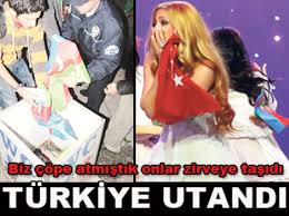 Türkiye cumhuriyeti bayrağı birleşik azerbaycan bayrağı güney azerbaycan'ımızın mücadele bayrağı. Azerbaycan Eurovision A Turk Bayragi Ile Cikti Turkiye Utandi