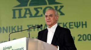 Ο άκης τσοχατζόπουλος γεννήθηκε στις 31 ιουλίου του 1939 στην αθήνα, αλλά μεγάλωσε στη θεσσαλονίκη, όπου μεταφέρθηκε η οικογένειά του το . G2 Pr Sk9mthxm