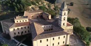 Sant'Arcangelo e il convento di Santa Maria d'Orsoleo, un gioiello artistico immerso fra gli uliveti
