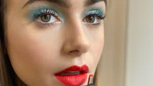 blue eyeshadow and red lipstick