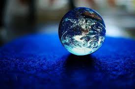minge, Pământ, sticlă, glob, lume, general, globalizarea, clar, sclipire, mondial, mâinile peste mare | Pikist