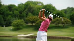 women golfers to improve swing