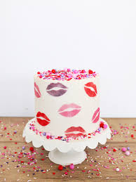 7 cute and easy valentine s cake ideas