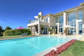 villa rosa beverly hills lifestyle