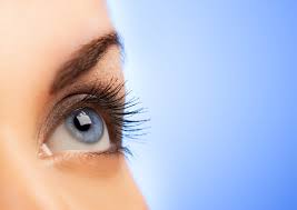 make up tips for enhancing blue eyes