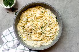 6 ing garlic cream sauce