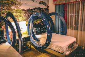 Whether you set your expedition for next month or next year, you can take advantage of our hotel and package options for the ultimate jurassic park adventure. Royal Pacific Resort Room Tour Jurassic World Kids Suite
