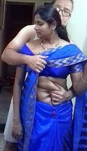 The umbilicus is used to visually separate the abdomen into quadrants. 40 Aunty Navel Beautiful Indian Traditional Aunty Plus Size Waist Saree Wearing Style Youtube However Like Most Of The Women In Her Family She Was Trends Europe