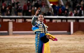 Ferrera se estrella en su encerrona en Las Ventas: una oreja, siete toros,  un fracaso | Toros