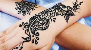 Video membuat henna simple makedes com sumber. Cara Hilangkan Henna Yang Makin Pudar Dengan Cepat Dan Mudah Beauty Fimela Com