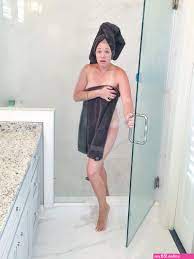 i saw my mom naked - Sexy photos