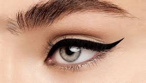 easy winged eyeliner tutorial how to