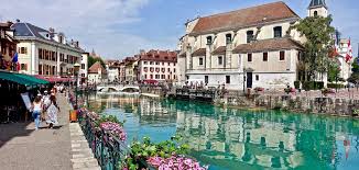 best places to stay in annecy france