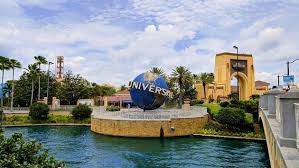 The largest and most popular resort, which consists of two theme parks, a water park, citywalk, and seven hotels. 25 Best Rides At Universal Studios Orlando Theme Parks Travelpulse