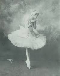 Résultat de recherche d'images pour "giselle ballet 1841"