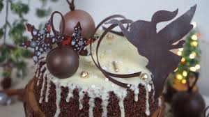 Der stollen zählt zu den beliebtesten kuchen in der weihnachtszeit. Tortendeko Aus Schokolade Weihnachtliche Kuchen Dekoration Aus Kuverture Kuchenfee Ad Youtube