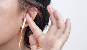 Constant use of headphones becomes alarming: know the damage that can happen
