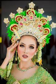 green kebaya an indonesian wedding dress