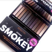 smokey palette by makeup revolution