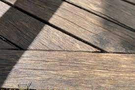 make wooden planks non slip in outdoor