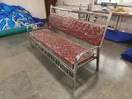 Polished 3 Seater Wedding Red Stainless