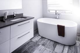 Freestanding Vs Built In Bathtubs Pros
