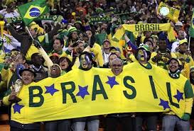 Kết quả hình ảnh cho Cổ động viên bóng đá Brazil