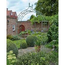 Tom Chambers Boutique Garden Arch