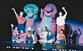 It also features the tv show barney & friends. Kendrick Rupp On Twitter 1991 Barney Baby Bop The Season 1 Cast Performing At The Majestic Theater In Dallas Tx