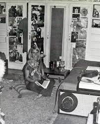 college dorm rooms from the 1970s