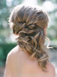 Many actresses in hollywood have been seen sporting this hairdo at major events. 54 Romantic Medium Wedding Hairstyles To Get Inspired Weddingomania