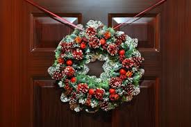 How To Hang A Wreath Without