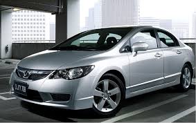 It is available in 5 colors, 3 variants, 2 engine, and 1 transmissions option: Honda Civic 2006 Vs 2012 Lowgearblog