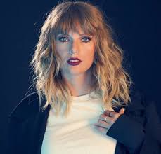 She is an american singer and songwriter. Taylor Swift News On Twitter The Only Female Artists Who Have Won Album Of The Year At The Grammys Under The Age Of 25 Taylor Swift 20 Alanis Morissette 21 Barbra