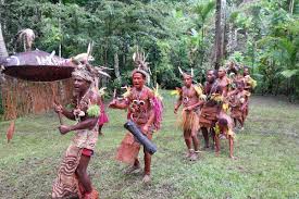the tribespeople of papua new guinea a