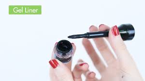 You can either use liquid or pencil eyeliner but it's better if you go for liquid eyeliner. 7 Ways To Apply Eyeliner Wikihow