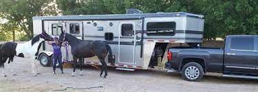 tow vehicle to a horse trailer