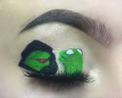 attention meme makeup is a thing now