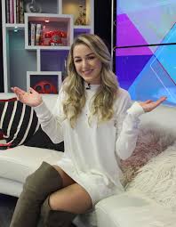 What is chole on dance moms last name? Chloe Lukasiak Made A Dramatic Return To Dance Moms Last Night But Is She Back For Good