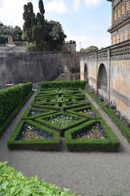 get lost in the boboli gardens florence