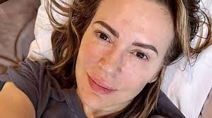 alyssa milano goes makeup free for 50th