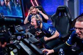 *slams hand on the table. G2 Jankos On Rekkles Signing If He Wants To Win Then G2 Is The Best Team In Europe To Win In Dot Esports