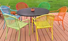 Rod iron patio furniture for unlimited home decorations eg. Iron Furniture Adding Modern Elegance To Outdoor Home Decorating
