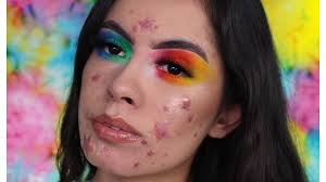 makeup artist embraced her acne with