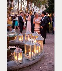 Decorating With Lanterns At Weddings