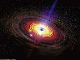 Wokół czarnej dziury może istnieć życie? Naukowcy przedstawiają szokującą  teorię